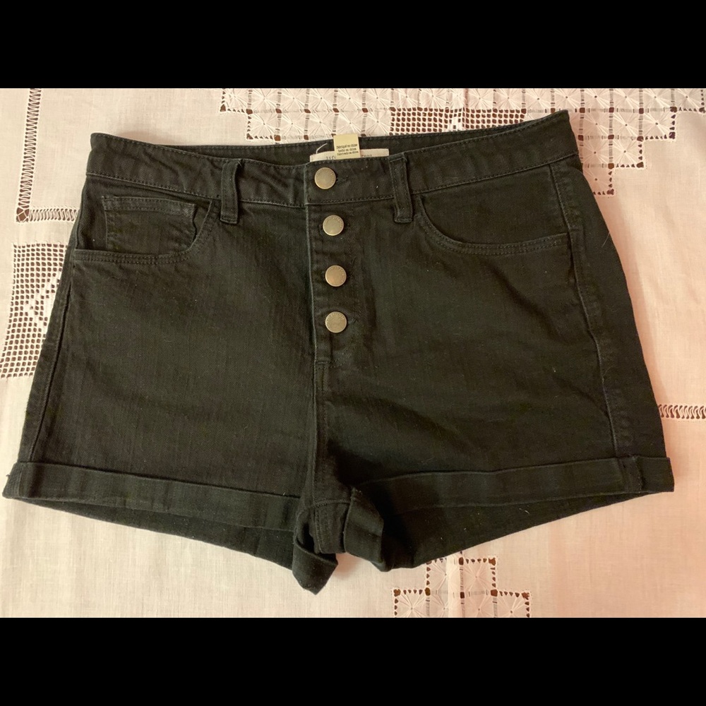Life in progress black high waisted shorts